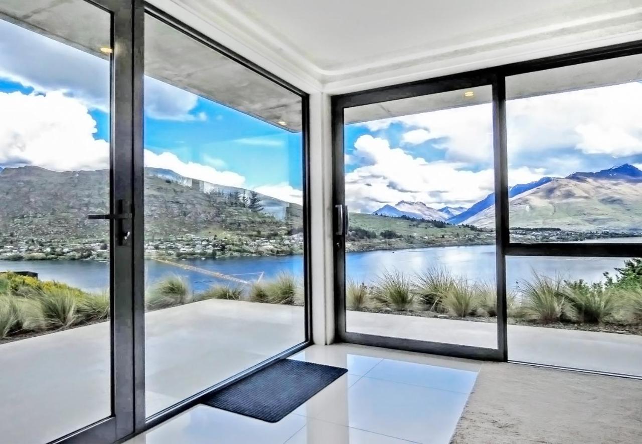 Executive Living In Bluewater Apartamento Queenstown Exterior foto