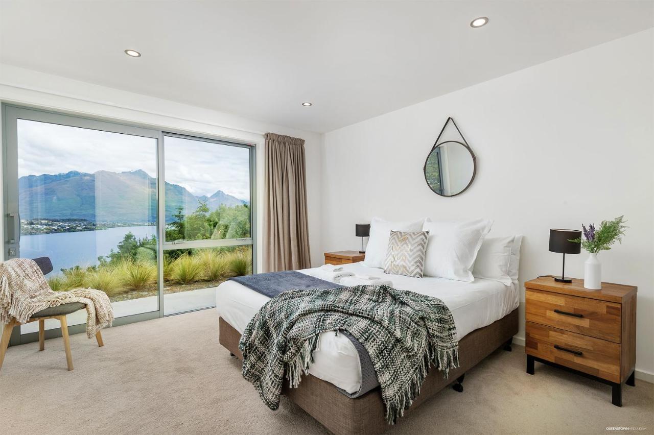 Executive Living In Bluewater Apartamento Queenstown Exterior foto